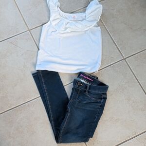 Tommy Bahama White Ruffle Tank with Dark Blue Jeans and Pink Logo Size 10
